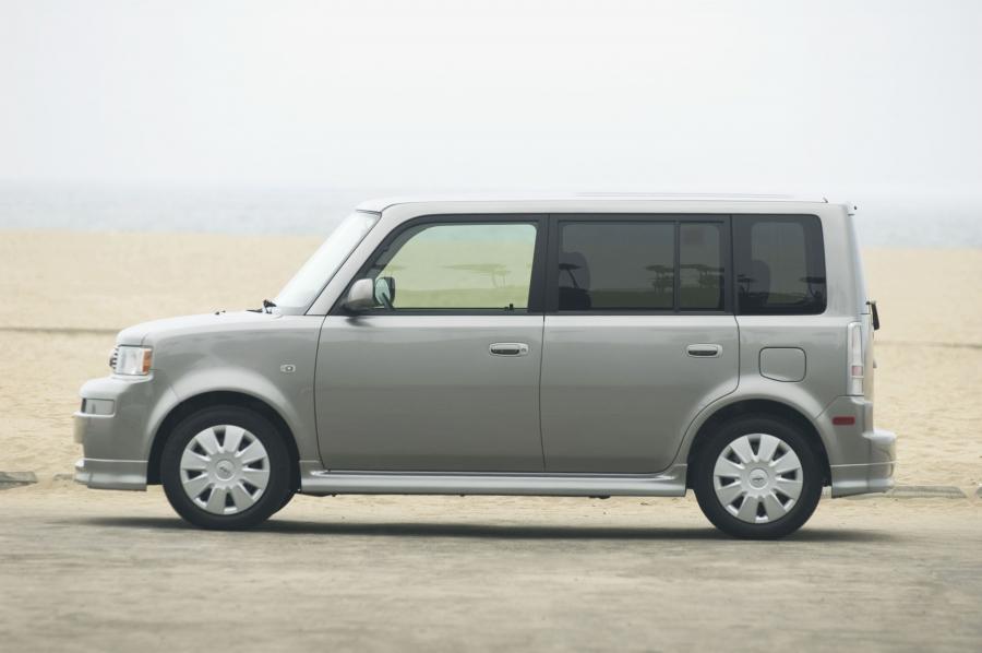  Scion xB 2006 года  (фото 4 из 19)